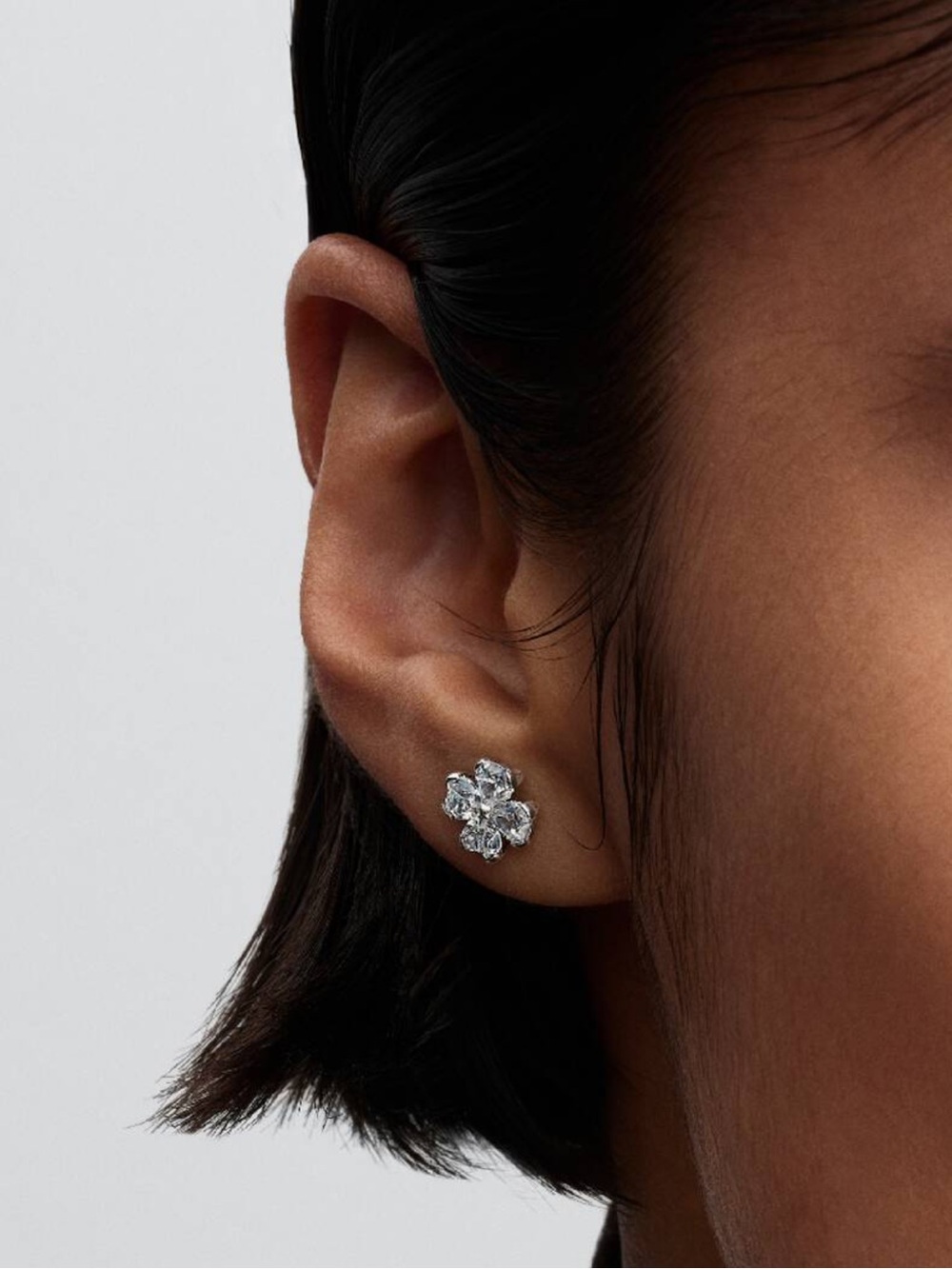 $98 Pandora Sparkling Lucky Clover Stud Earrings
Sterling‎ Silver